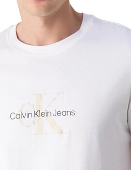 Camiseta Calvin Klein slim para hombre de algodón regenativo