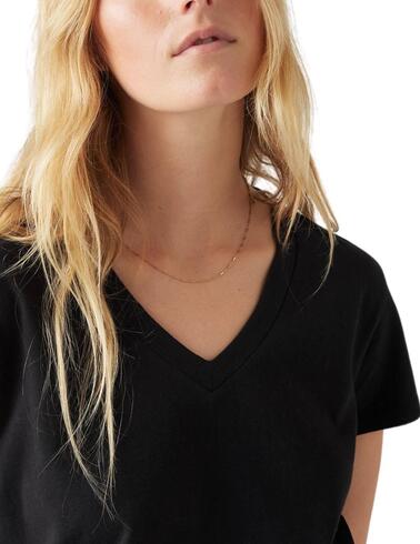 Camiseta Levi's® Boxy Vneck para mujer en negro