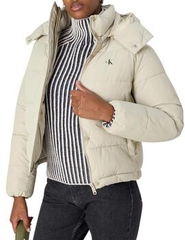 Chaqueta corta Calvin Klein acolchada para mujer en crudo