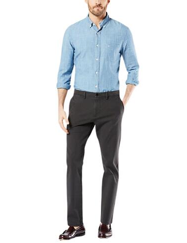 Pantalón Dockers Slim Fit Motion 360 Flex Alpha Chino