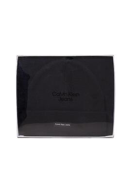 Set de bufanda y gorro Calvin Klein en negro de hombre