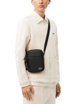 Bolso bandolera Lacoste pequeño LCST Slimline negro